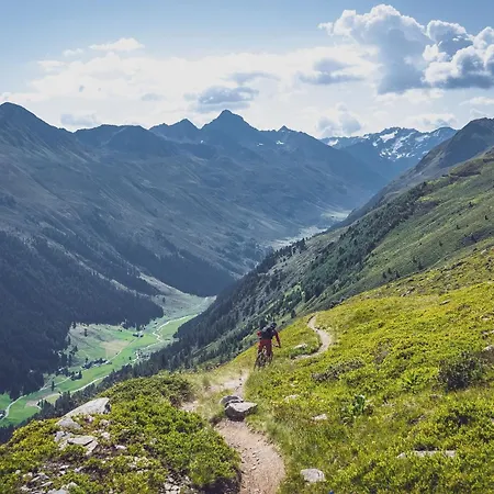 Hotel Montana By Mountain